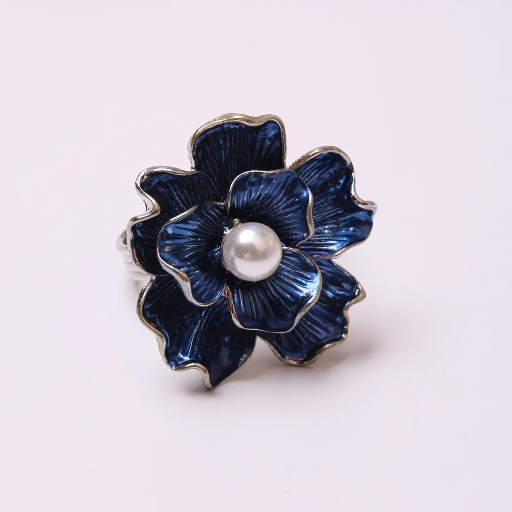 

12PCS/camellia pearl napkin ring table top decoration for family gathering, hotel wedding, western food etiquette decoration