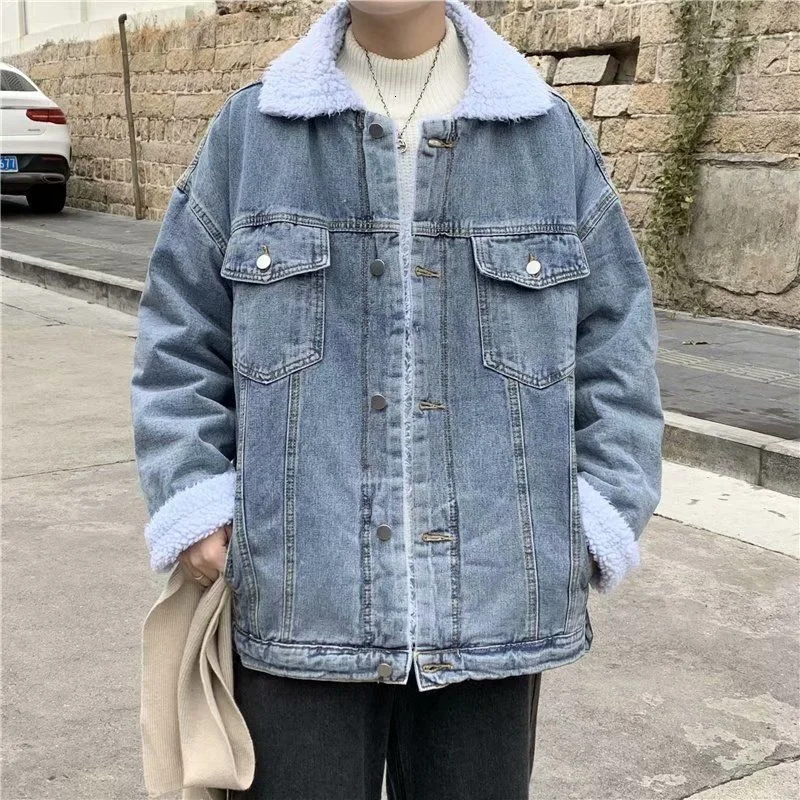 Winter Thick Denim Jacket Men Warm Fashion Casual Lamb Fur Jacket Men Streetwear Loose Blue Black Denim Coat Mens Outwear M-2XL