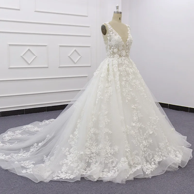Eslieb V Neck 3D Flower Wedding Dresses Long Lace Embroidery Bridal Gown Elegant Plus Size Vestido De Noiva Bling Zipper SJ009