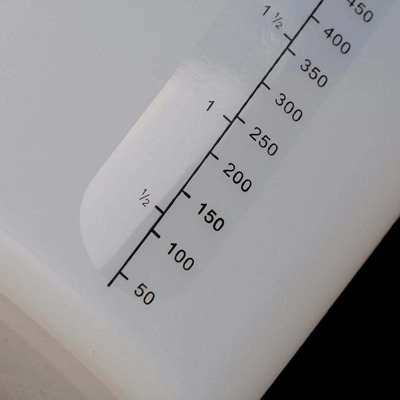 

500ML Silicone Measuring Cups Heart Shape Thicken Soft Ovenproof Cup