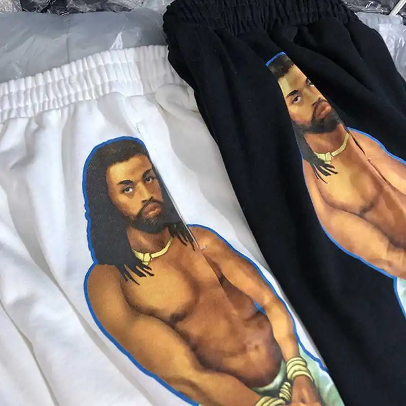 

2021 New Jesus is king Shorts Rainbow color font cross JESUS IS KING Shorts Kanye West Casual High Quality Men Women breechcloth