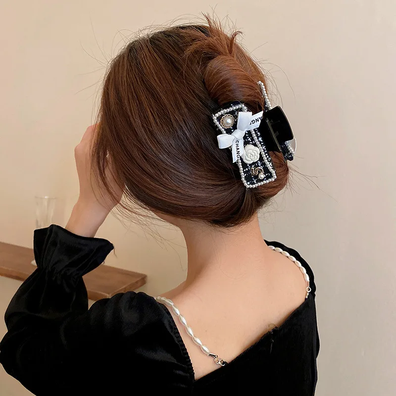 Набор французских духов Шпилька для волос с жемчужным шнеком и бантом