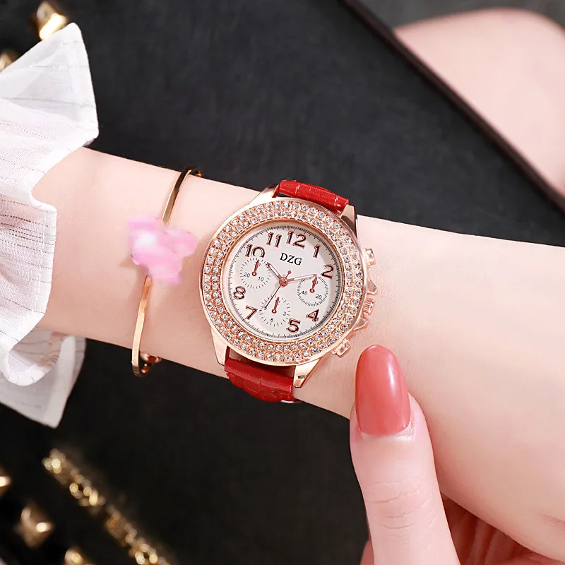 

Woman's Watch Fashion Diamond Quartz Wristwatches Sport Leather Band Casual Ladies Watches Women Reloj Mujer rhinestone watch