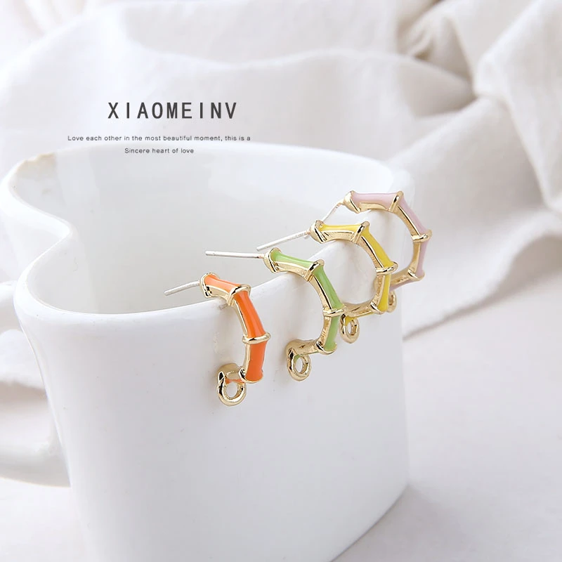 Женские Разноцветные серьги гвоздики в форме буквы c Корейском стиле 10 шт.