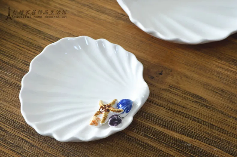 

Mediterranean ceramic shell decoration conch coral living room decorations ocean jewelry box white fruit plate crafts