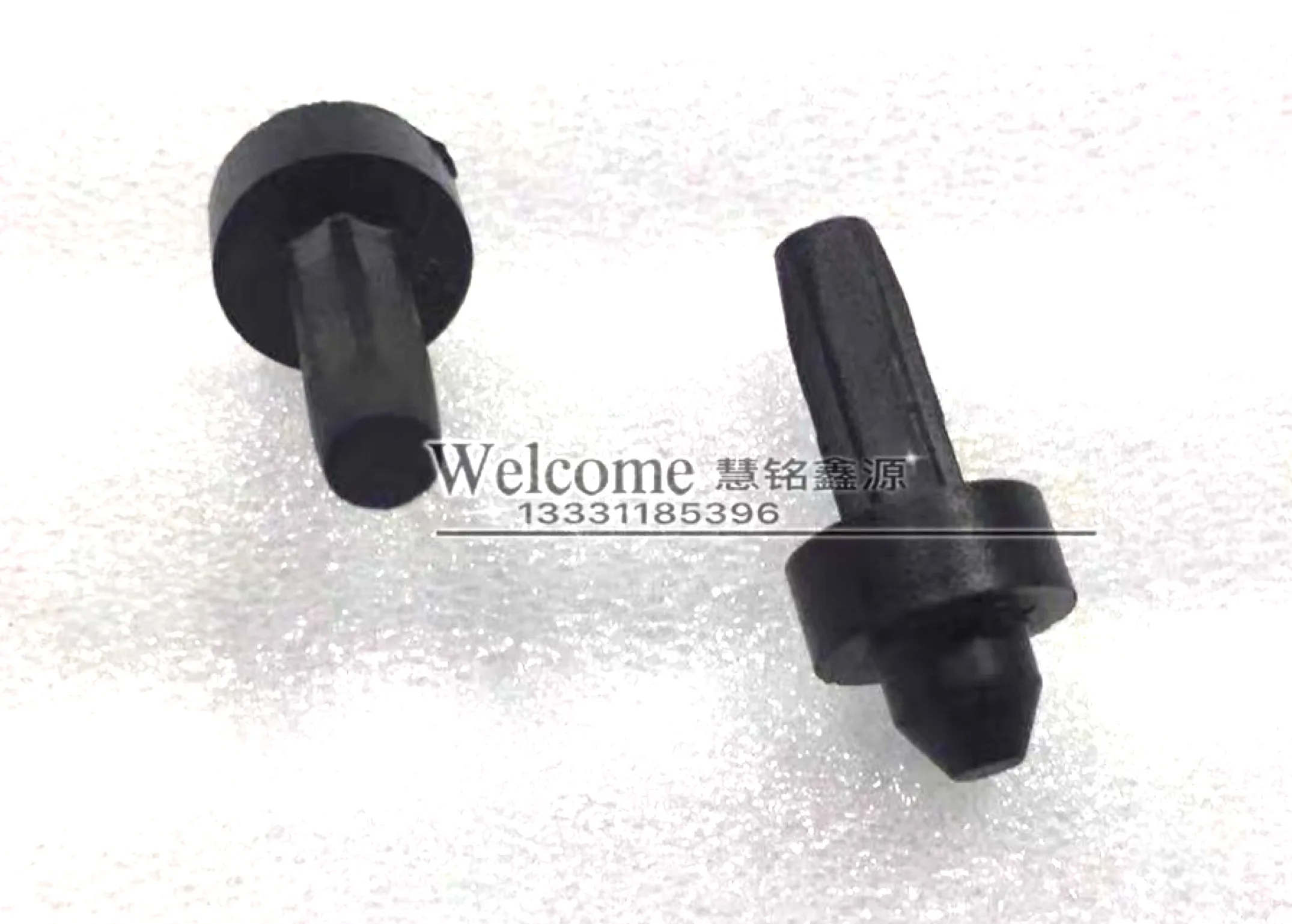 

for Mercedes-Benz GLK CLS C180 C200 C300 E200 E260 E300 seat motor clip rubber pier brand new