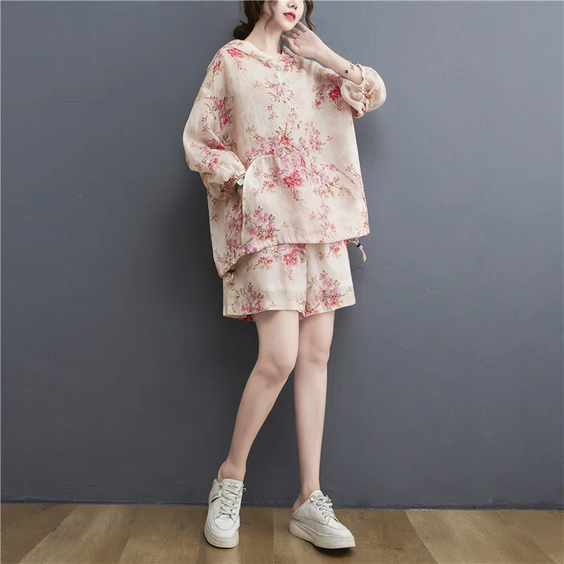 

Женский хлопковый костюм из двух предметов, Модный летний пуловер с капюшоном и рукавом три четверти и шорты с эластичным поясом, Свободный ...