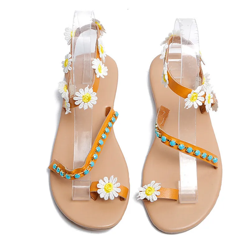 

Summer Flat Sandals Sweet Boho Floral Decoration Sandals Women Beach Sand Holiday Shoes Leather Flats Plus Size