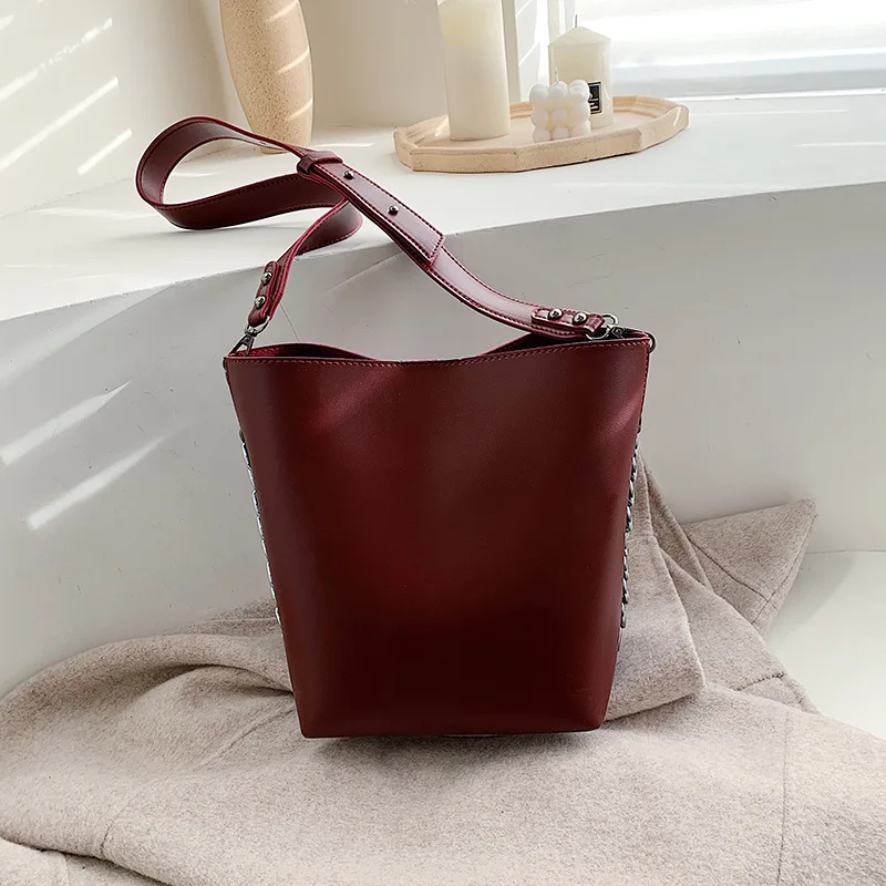 

Brand design shoulder bag Large capacity Chain bucket Handbags Quality PU leather Women's Totes Shopping Bag bolsa feminin