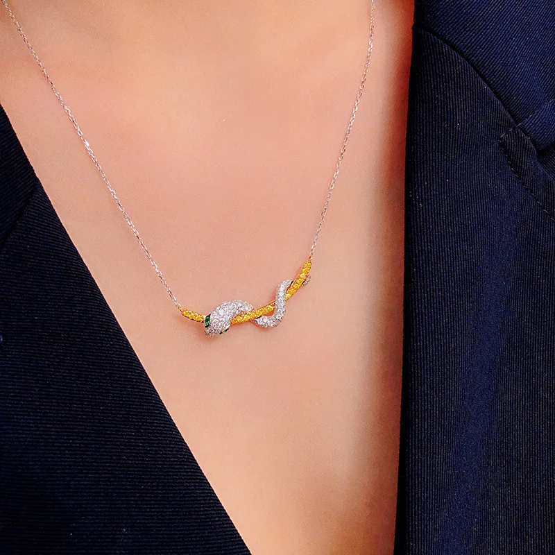 

QTT Cute Snake Chain Necklace Silver Color Clavicle Choker Neck For Women Charms Jewelry 2022 Trend