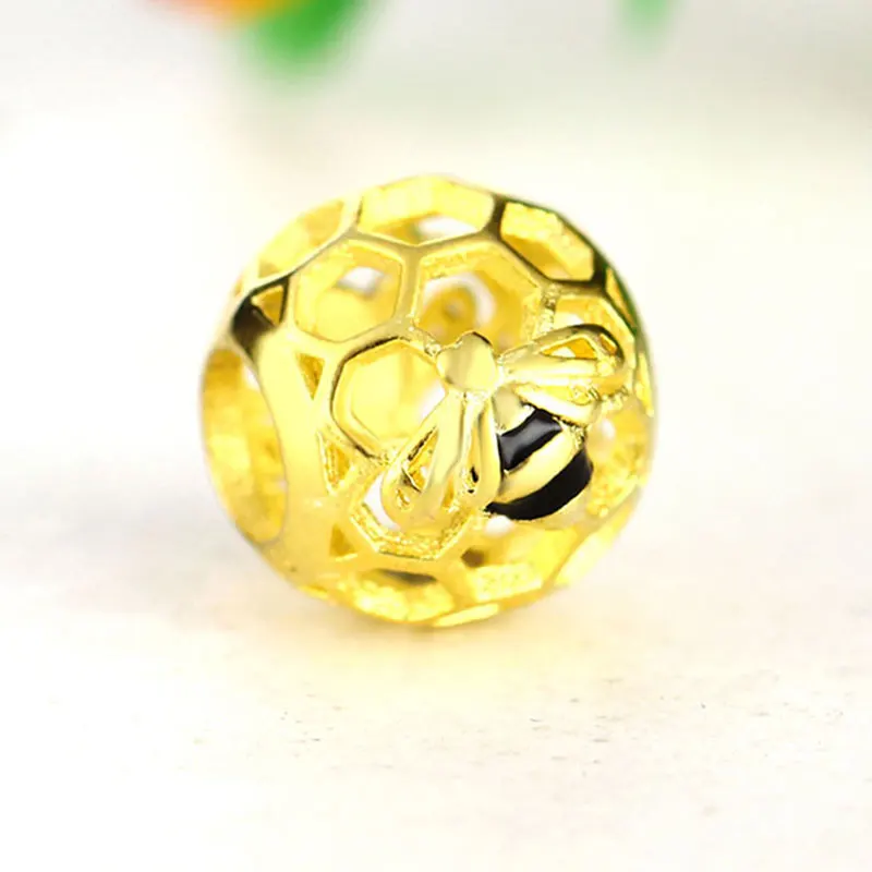 Бусина из серебра 925 пробы золотого цвета с мерцающим шариком | Украшения и