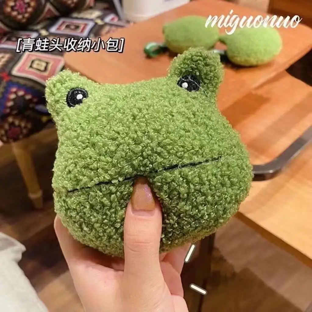 

2021 New Smiley Face Frog Keychain Cute Green Frog Plush Doll Multifunctional Keyring Small Clutch Coin Purse Animal Bag Pendant