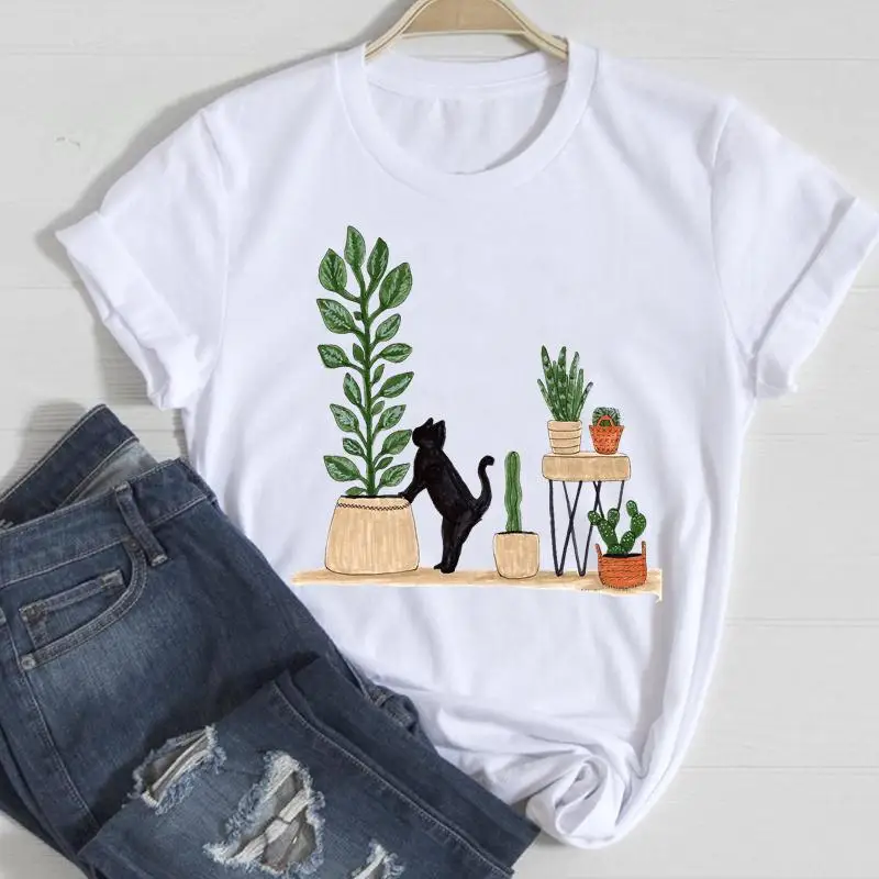 

Женская футболка с принтом в виде кошки и растений