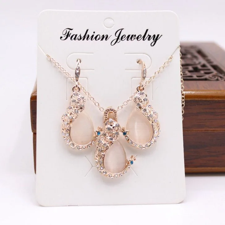

Ornament Vintage Water Drop Necklace Earrings Two-piece Set Diamond Peacock Opal Set Women