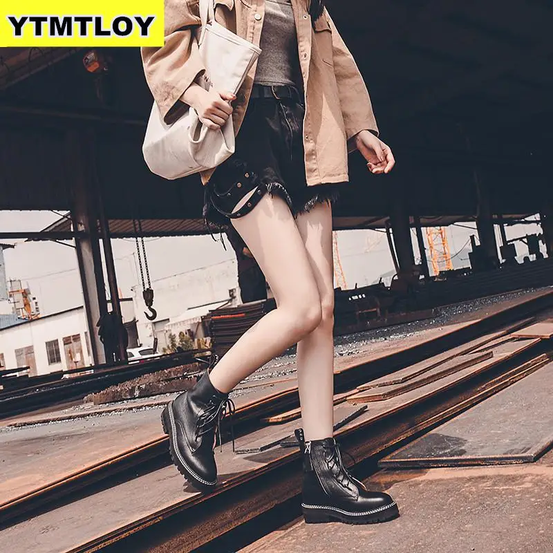 Лидер продаж; Модные Черные ботильоны в европейском стиле; женская обувь из искусственной кожи на плоской подошве с круглым носком; Zapatos De Mujer; Ботинки на каблуке в западном стиле