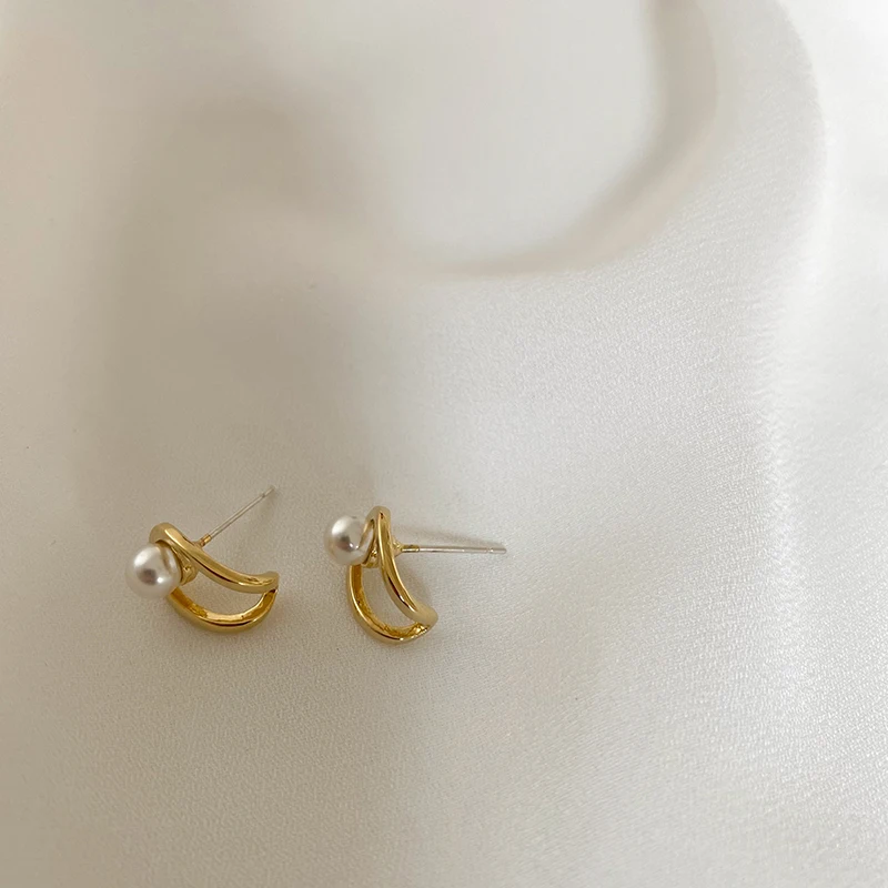 

Fashion Jewelry White Imitation Pearl Earrings big Round Pearl Studs Earrings Statement Earrings for female