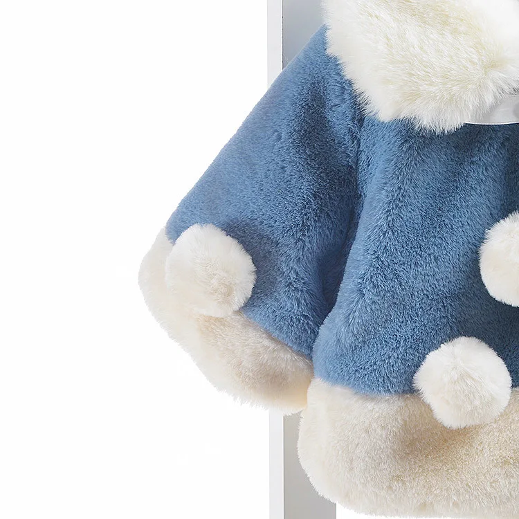 Зимняя куртка для новорожденных девочек; коллекция года; Модное детское утепленное пончо с искусственным кроличьим мехом; плащ; Верхняя одежда для маленьких девочек; пальто; Clj429