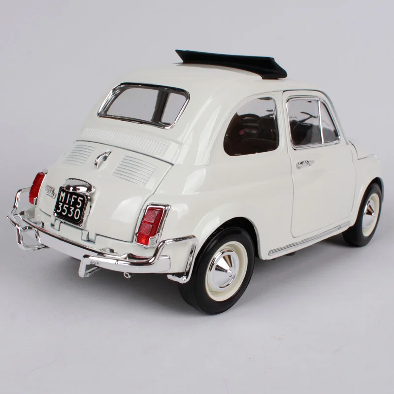 Bburago 1:18 1965 Fiat 500f 500L beige car diecast open doors classic motorcar diecast collecting car models as gift 12020