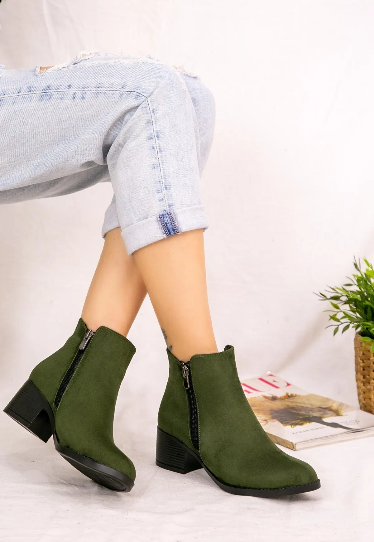 

BveA Store winter women fashion zipper wrist length thick-soled warm comfortable casual Tilu Khaki Green Black Suede High-Heeled Boots