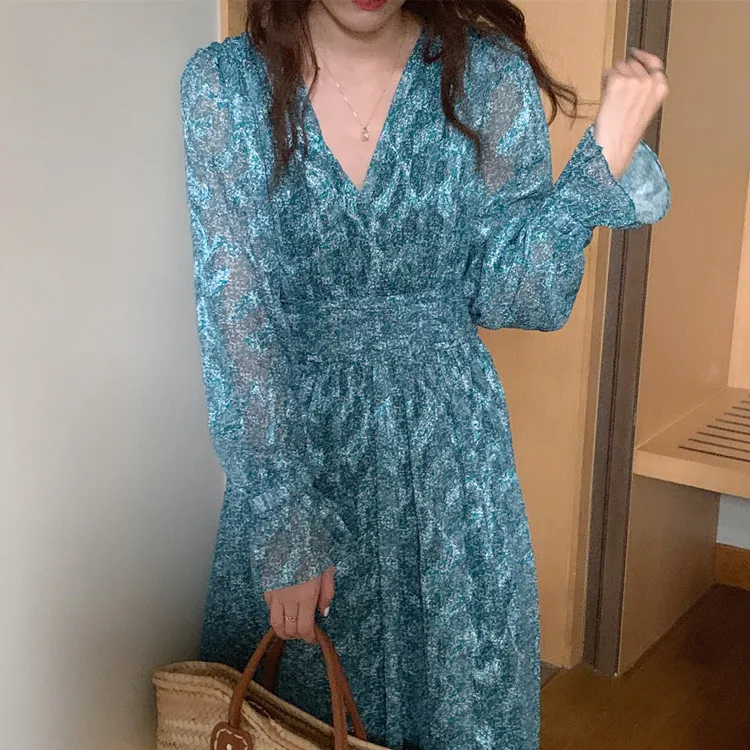 

Женские платья МАЗ