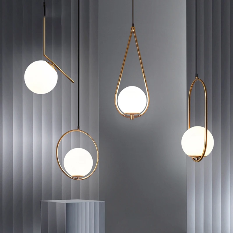 Современный подвесной светильник в виде стеклянного шара дизайнерский Железный