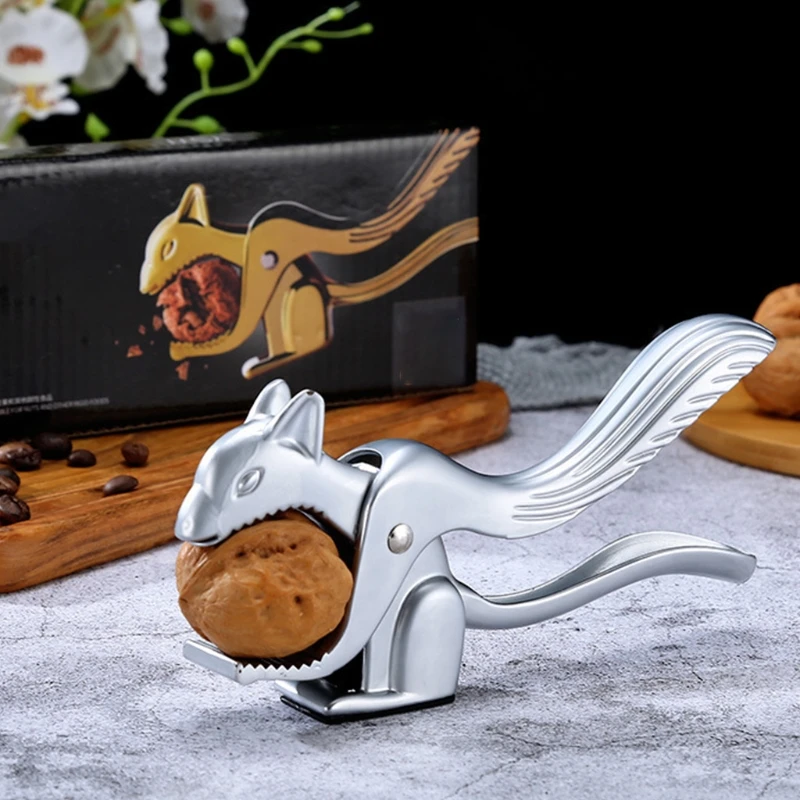 

Creative Squirrel Shaped Handheld Walnut Pliers Nut Shell Opener with Handles Suitable for Walnuts Nuts Hazelnuts Almond