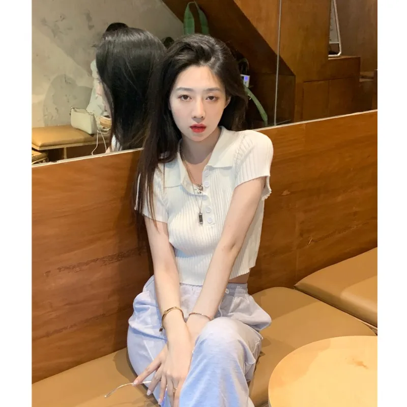 Свитер с коротким рукавом и воротником-поло Женский на весну/лето в западном