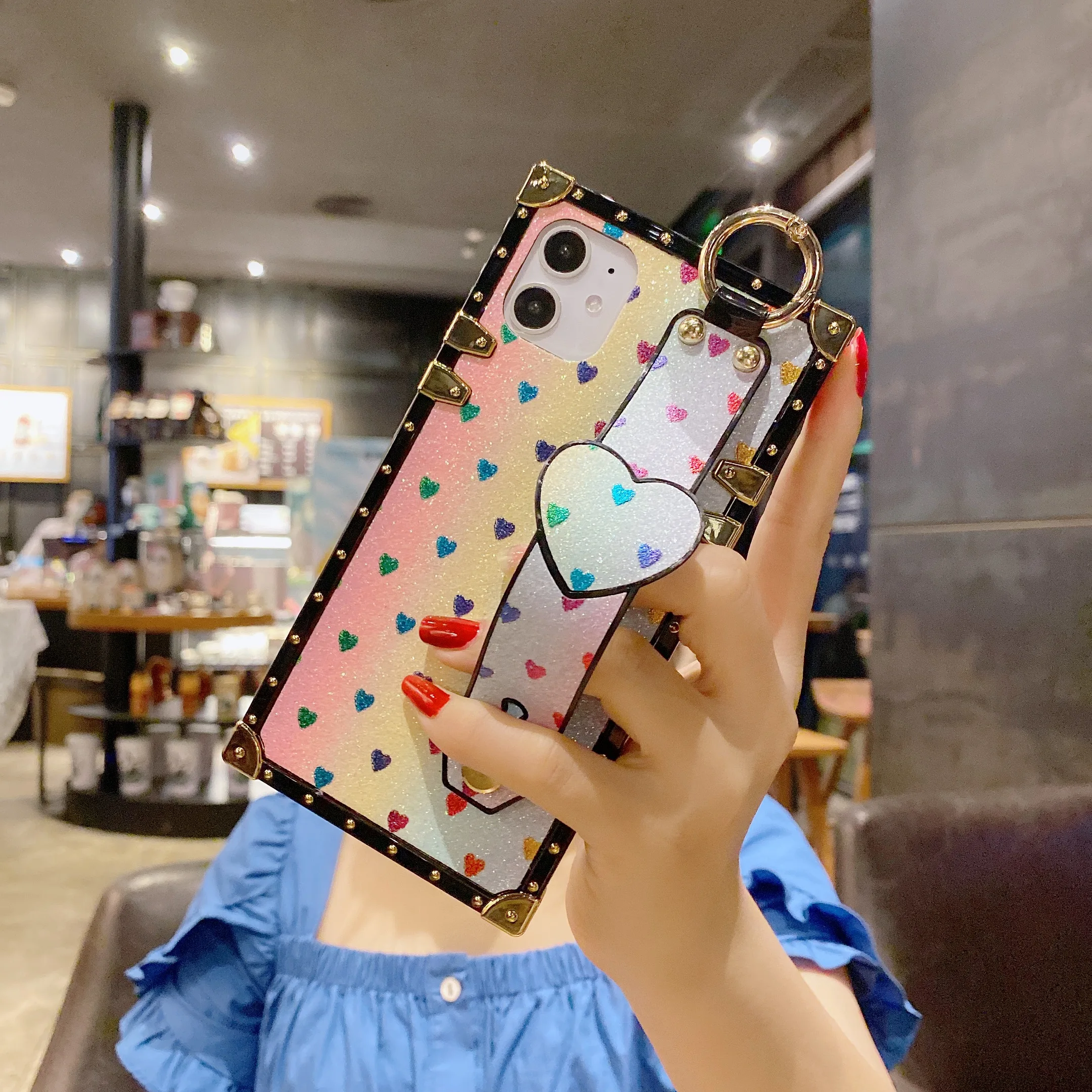 

Popular heart-shaped wrist band square metal phone cover