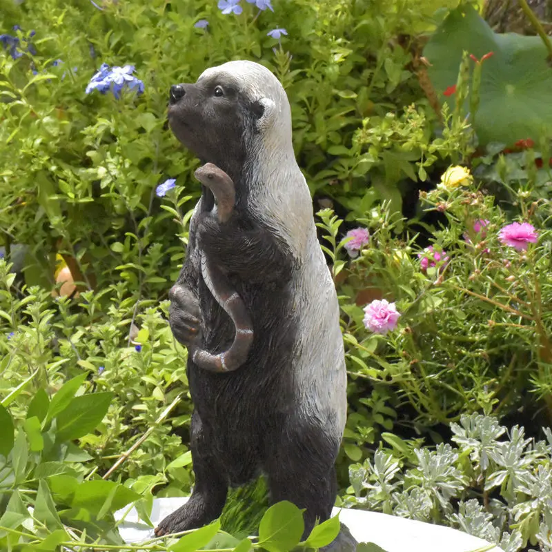 Outdoor Honey Badger Flat Head Brother Resin Adornments Garden Balcony Sculpture Crafts Courtyard Park Lawn Figurines Decoration