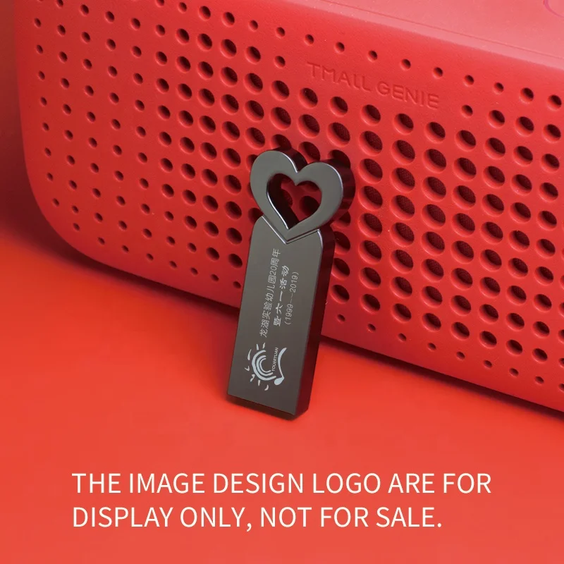 Изготовленные на заказ ключи-флэшки с usb-разъемом в виде классического ключа для