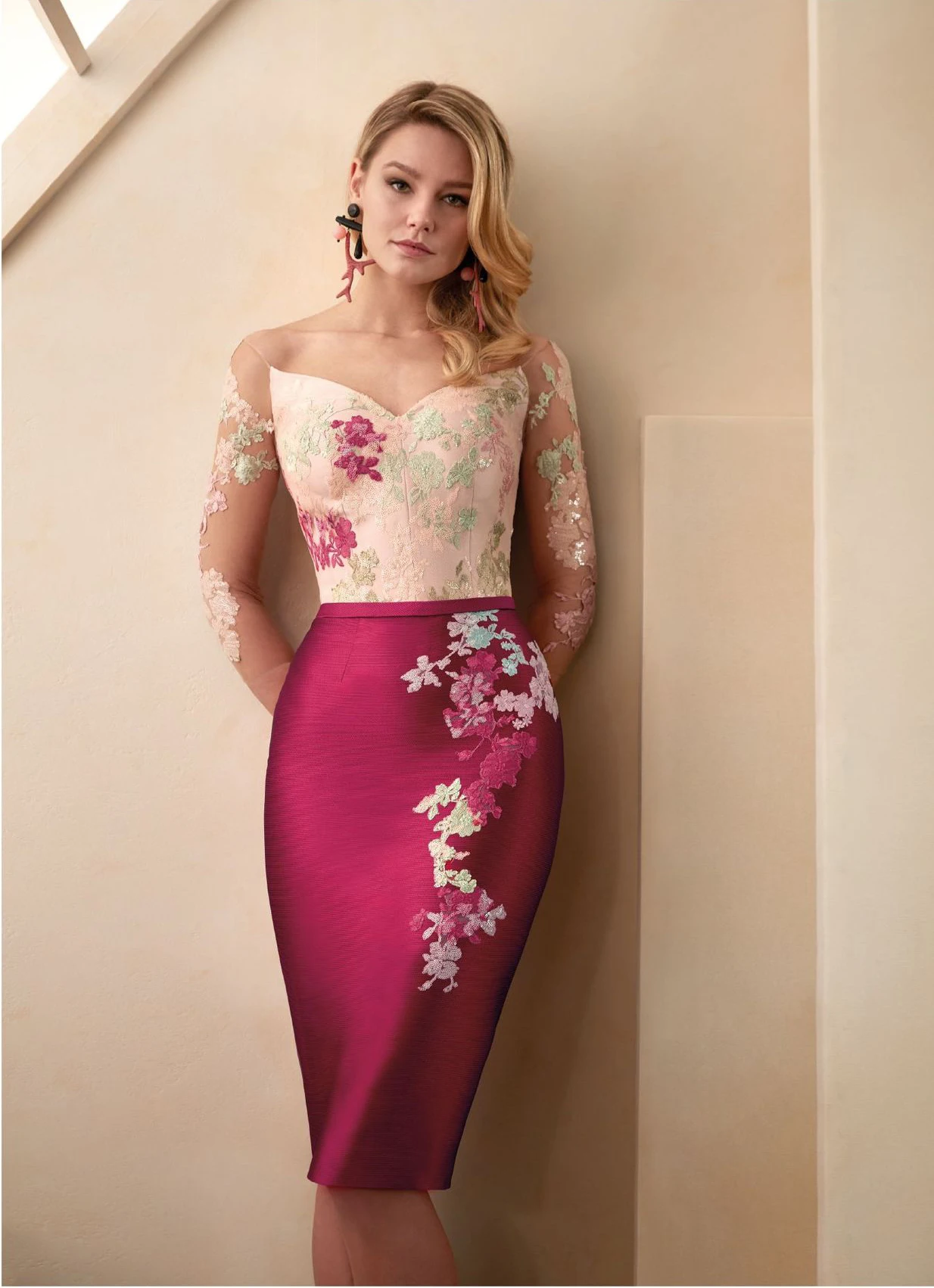 

2020 Elegant Mother Of The Bride Dresses With Jacket Knee Length Long Sleeve Wedding Guest Dress Lace Chic Mothers Formal Gowns