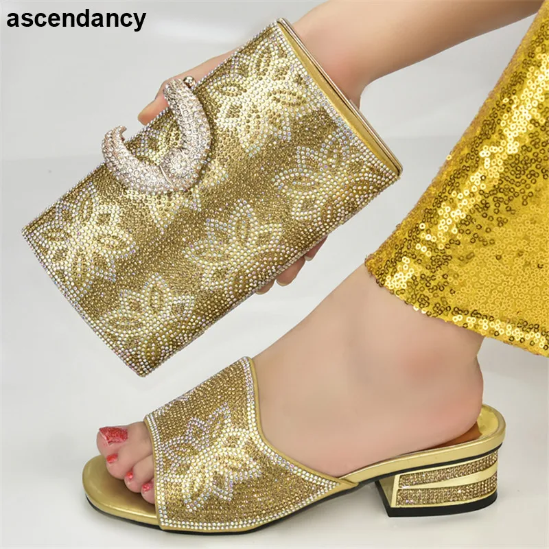 Новое поступление распродажа комплект женской подходящей обуви и сумочки