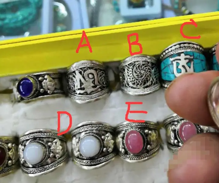 Модное кольцо из тибетского серебра серебряное бирюзовое Нефритовое белое