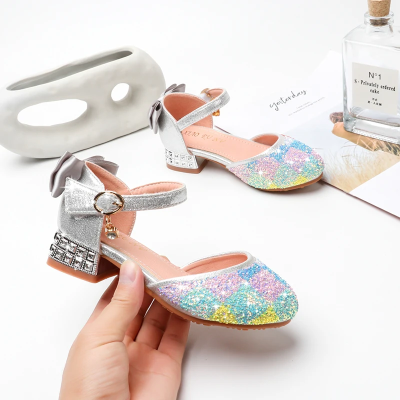 Обувь для детей смешанные Цвет детские сандалии девочек обувь на низком каблуке