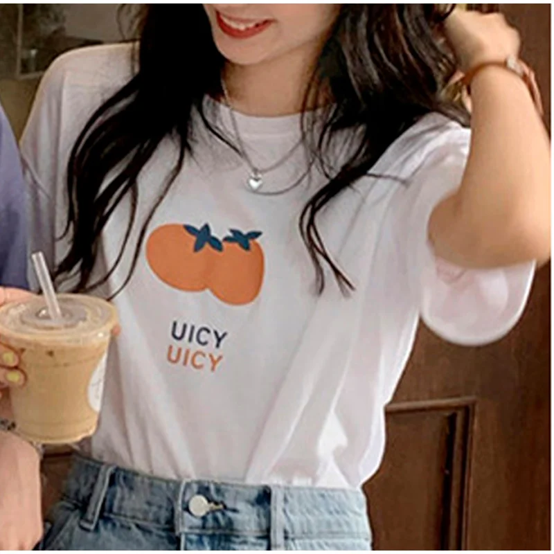 

Женская футболка с коротким рукавом, круглым вырезом и принтом