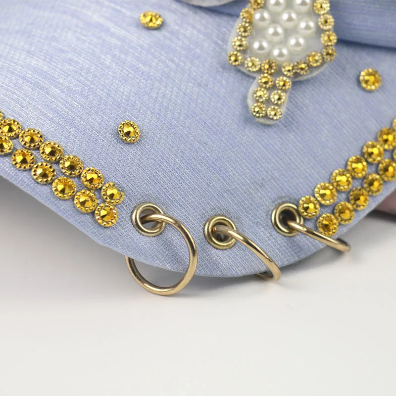 Летняя кепка для женщин уличная бейсболка с бабочкой украшенная бриллиантами