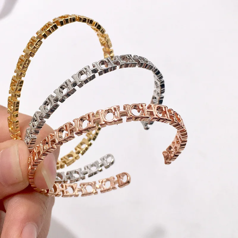 Новинка 2020 модный медный браслет с полыми буквами CH Открытый на запястье