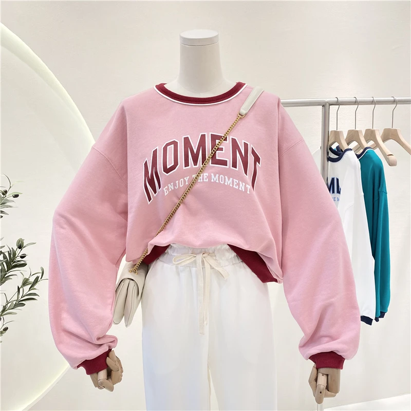 

Hoodies & Sweatshirts