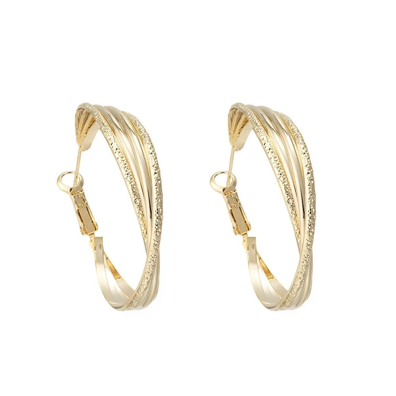 

2021 new ladies banquet Korean style temperament fashion all-match metal earrings s925 white fungus needle alloy earrings