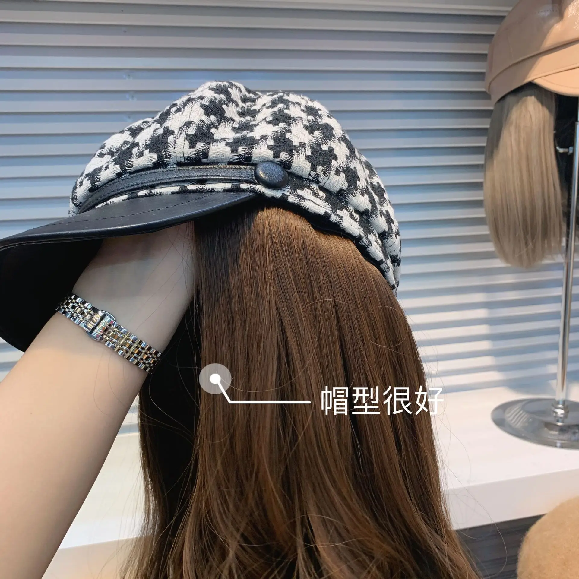 

202101-shi fashion plaid hat patchwork long brown False hair lady service Octagonal hat women leisure visors cap