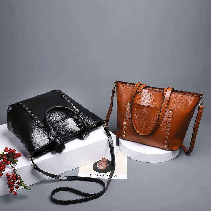

2021 New Large Capacity Crossbody Bag Hardware Orange Decoration Women bag Handbag and Purses Luxury Desinger Massager bags