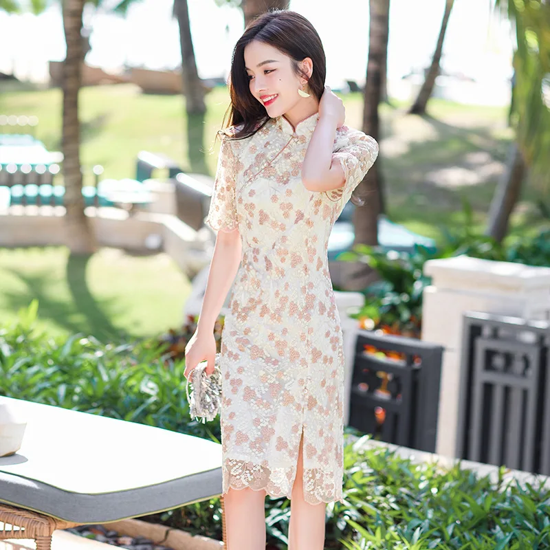 

Women Sweet Flower Embroidery Novelty Cheongsam Summer Sexy Slim Chinese Formal Party Dress Summer Elegant Medium Length Qipao