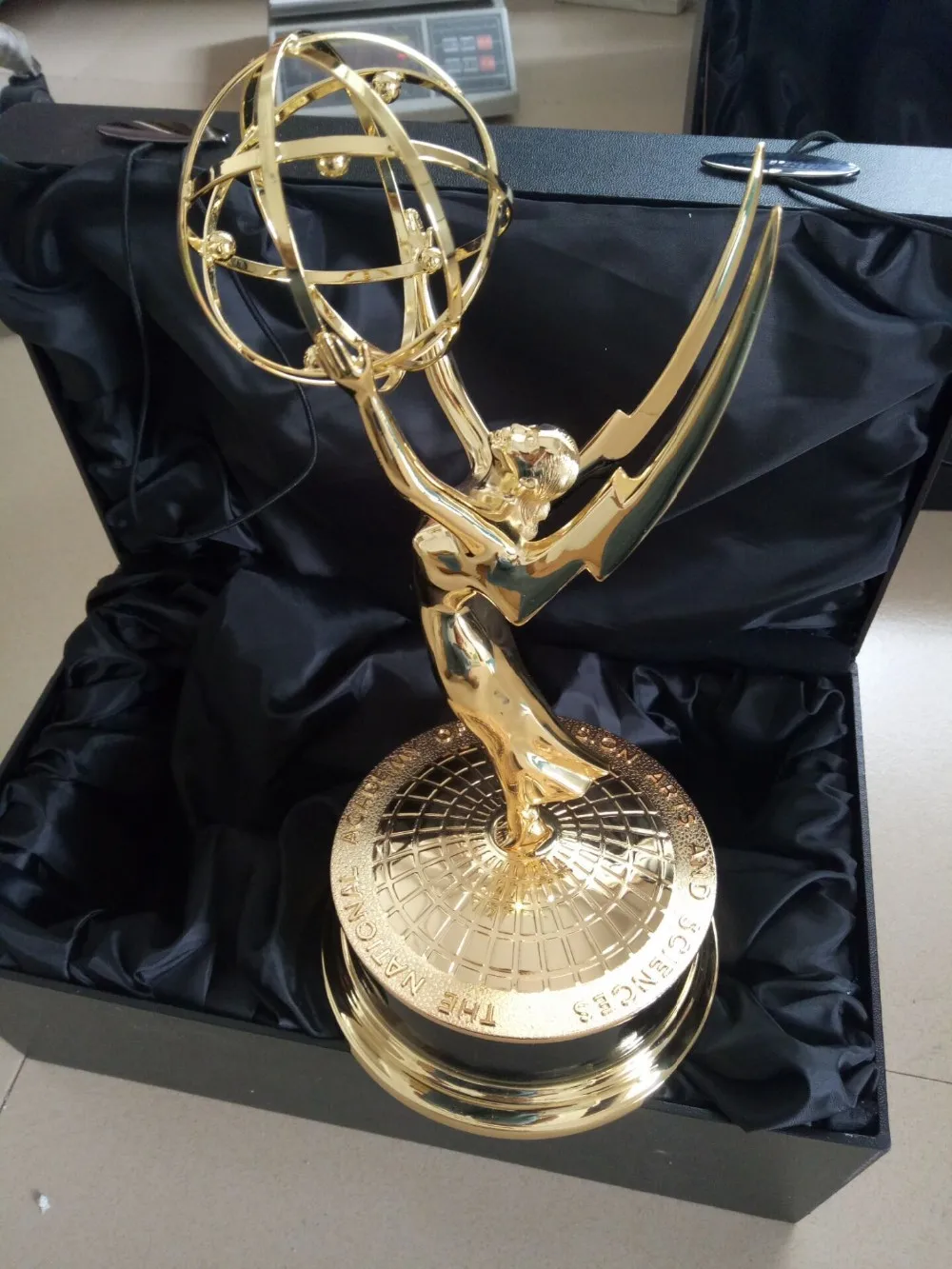 39cm Real size 1:1 Metal Emmy Trophy Factory Directly Sales Emmy trophy Academy Award of Merit Free  shipment