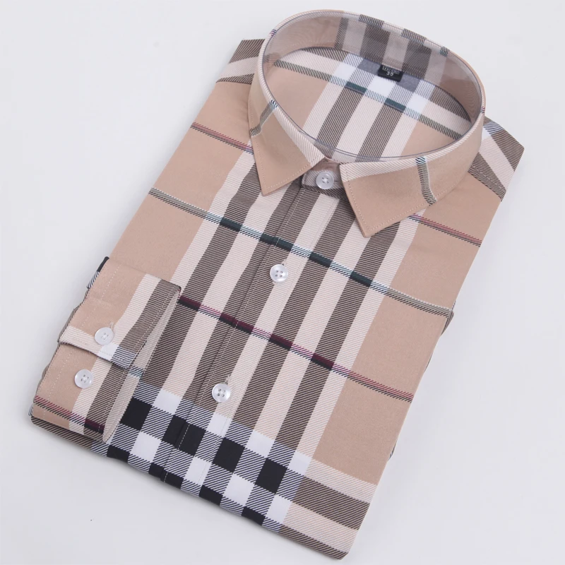 Мужская классическая рубашка на пуговицах голубая в клетку с длинными рукавами и