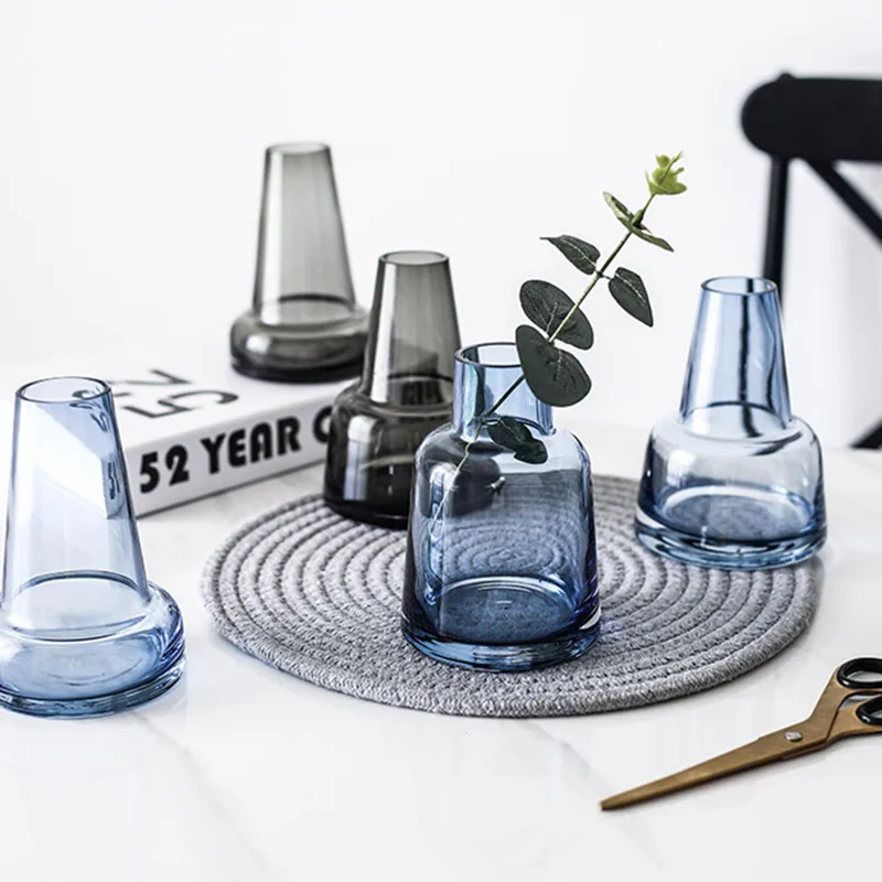 Скандинавская стеклянная ваза в форме башни с узким горлышком декоративная