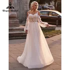 Кружевное платье с длинными рукавами-фонариками и открытой спиной