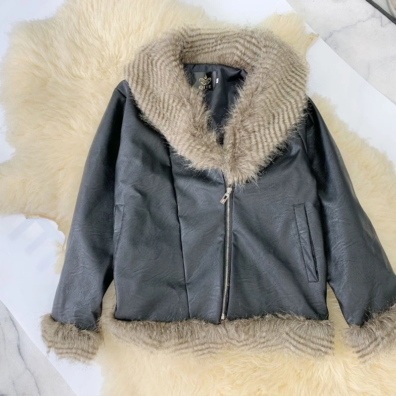 Black Faux Fur Coat Short Turn -down Collar Women Coats and Jacket Winter Furry Casual Fashion Winter Slim Outwear Real Photos