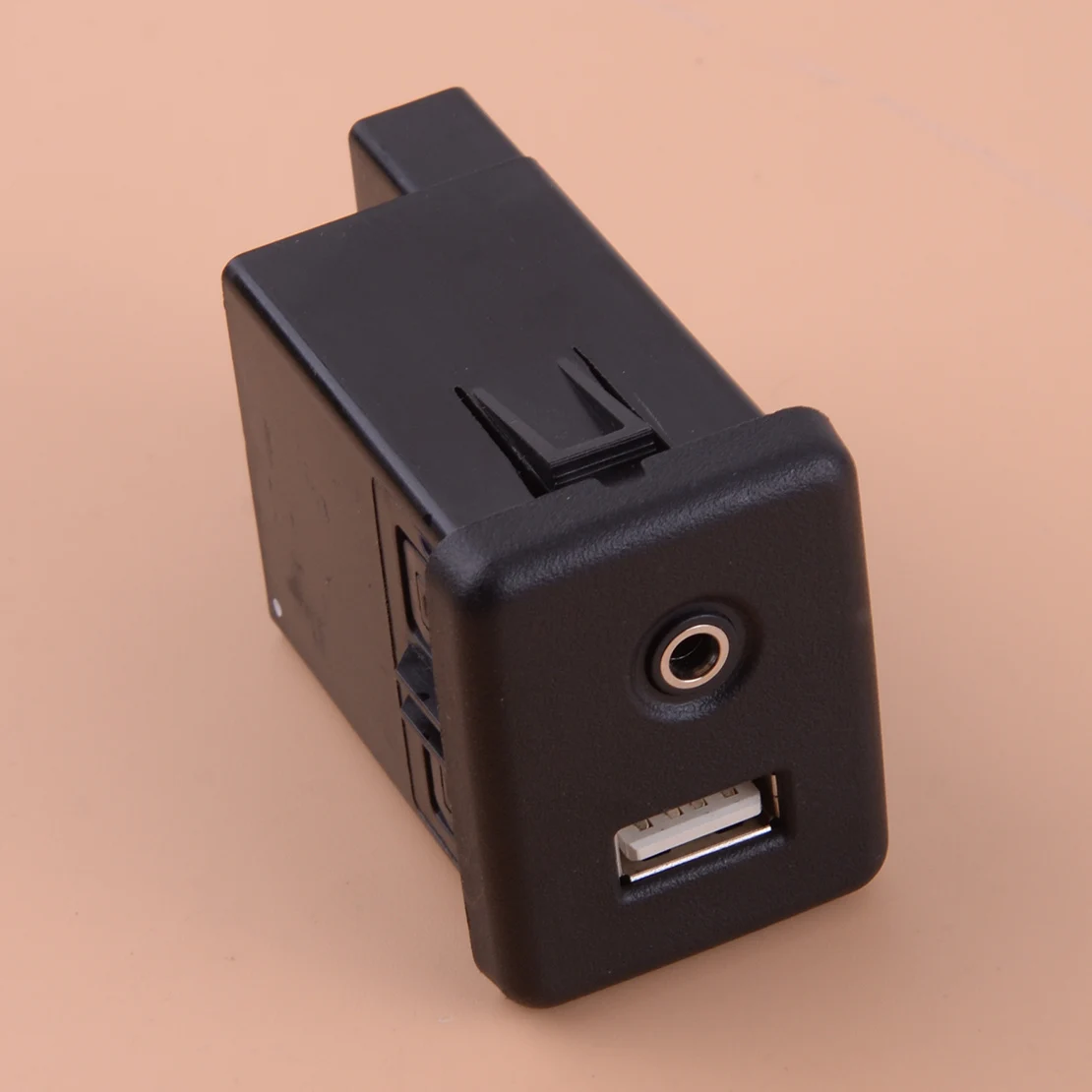 

13599456 разъем USB и AUX для Opel Vauxhall Insignia Astra K Mk7 2016 2017