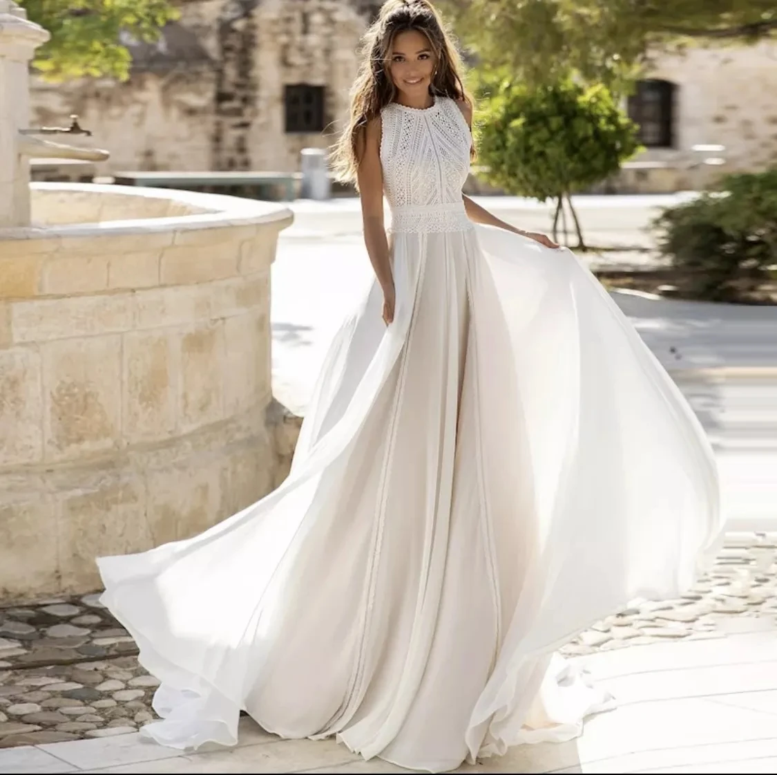 

2021 Elegant Wedding Dress A-Line O-Neck Embroidery Sleeveless Backless Organza Button Sweep Train Bride Gown Vestidos De Noiva