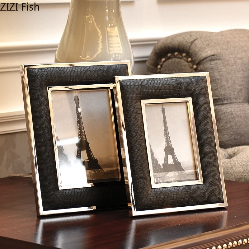 Marco de fotos de cuero blanco y negro para sala de estar, decoraci&oacute;n moderna para el hogar, marco de fotos de aleaci&oacute;n y cuero de cocodrilo de imitaci&oacute;n, regalo para amantes-1